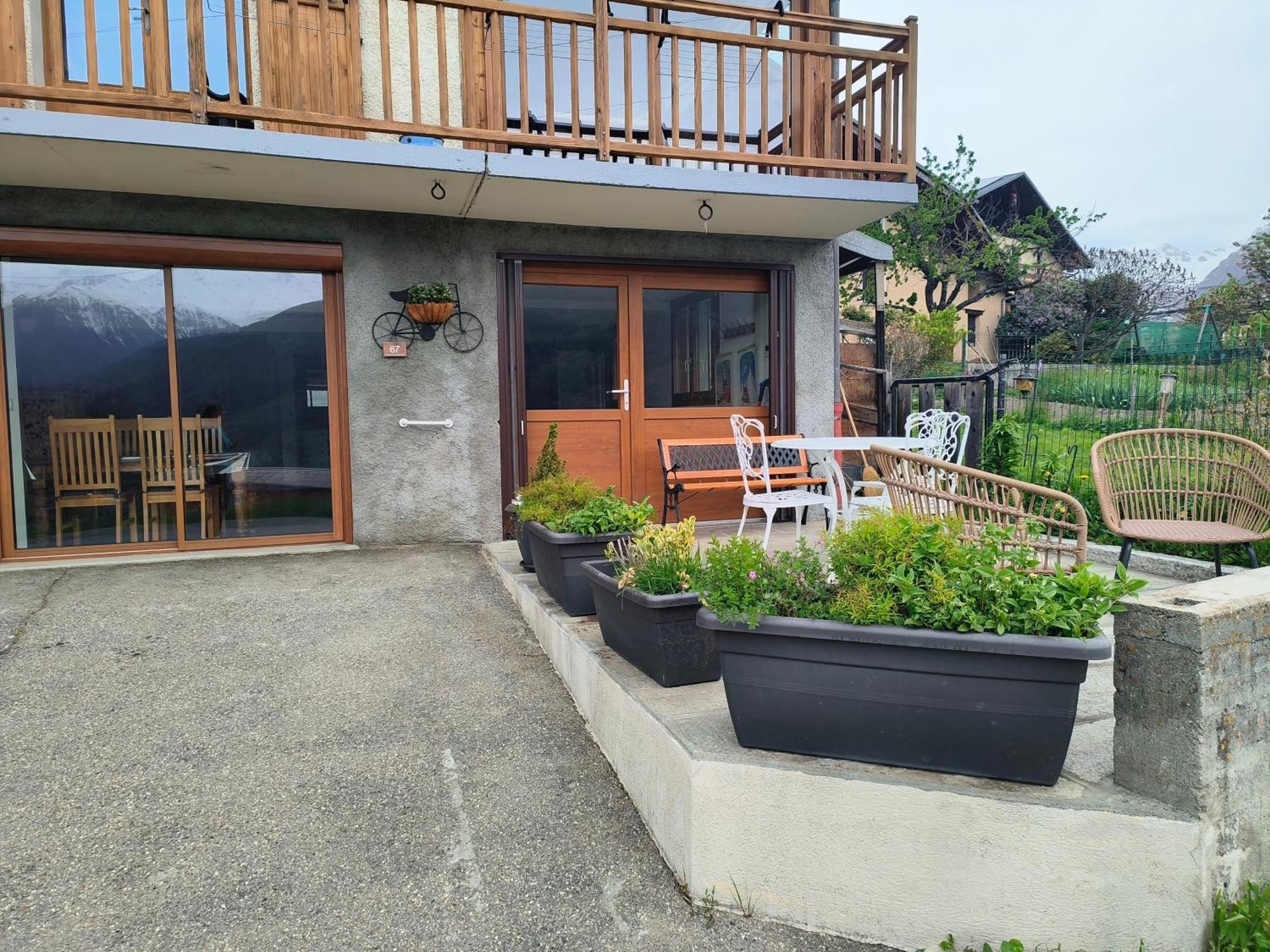 Appartement In The Mountains 부르생모리스 외부 사진