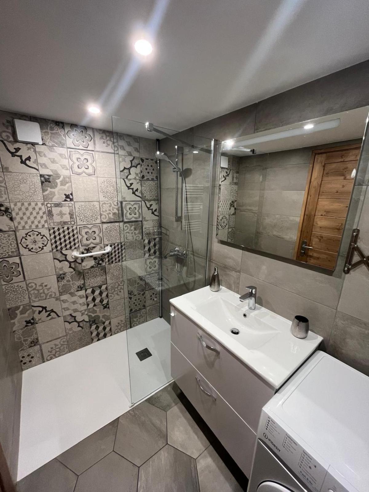 Appartement In The Mountains 부르생모리스 외부 사진